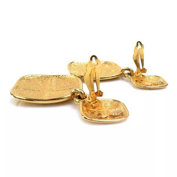 Auth CHANEL Clip on Earrings Gold Metal - Picture 14 of 16